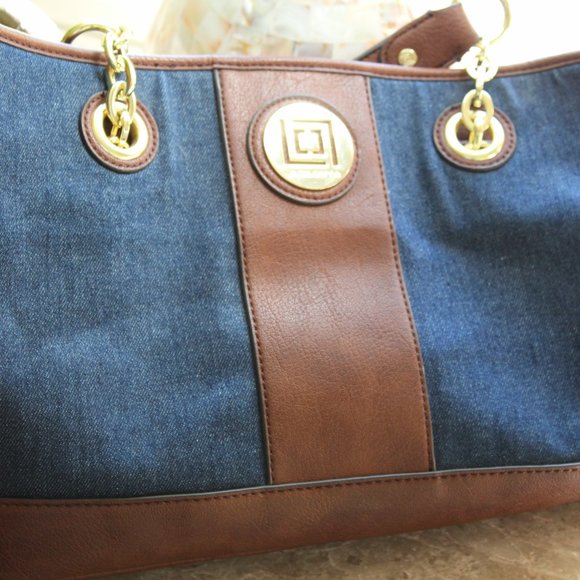 LIZ CLAIBORNE bag! Denim & brown faux leather, with gold tone hardware. - Picture 2 of 11